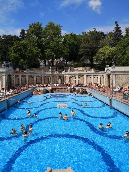 801bb408-9eea-4e6a-9afb-ea530a150cec